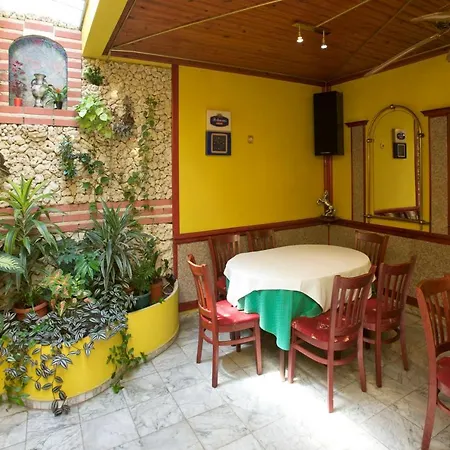 Family Flora Hotel Nessebar