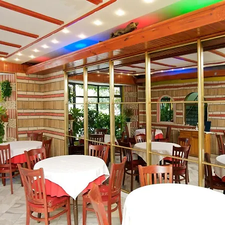 Family Flora Hotel Nessebar