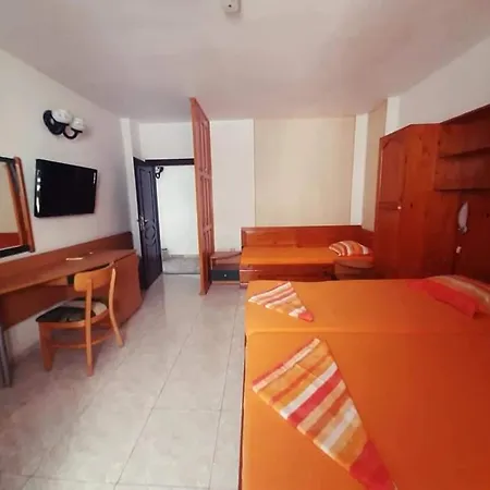 семеен флора Несебър